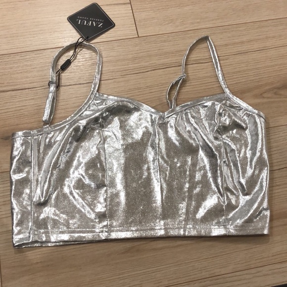 Crop tops - Picture 4 of 6